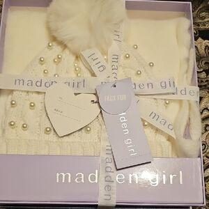 No TARRIFFS! Madden Girl Tan Ribbon Scarf